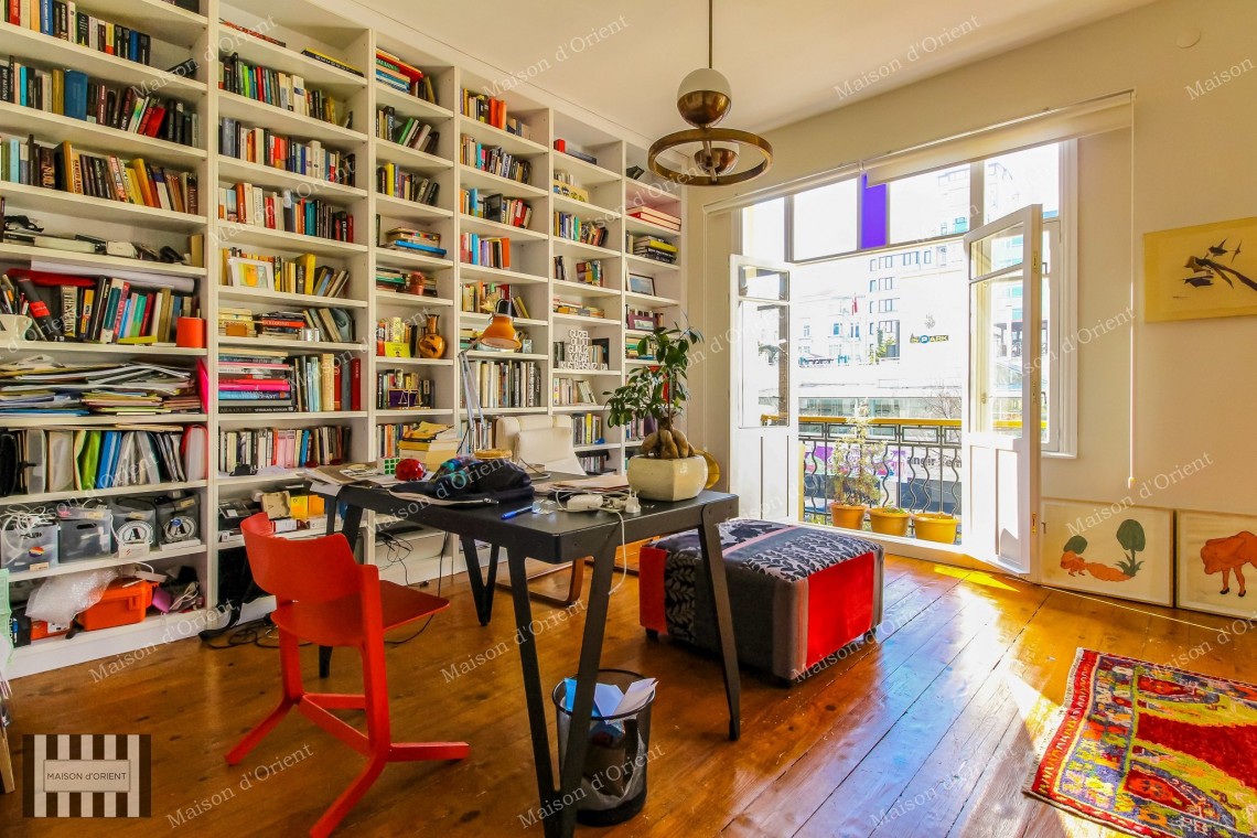 3+1 Flat for Rent in Renovated Building in Cihangir