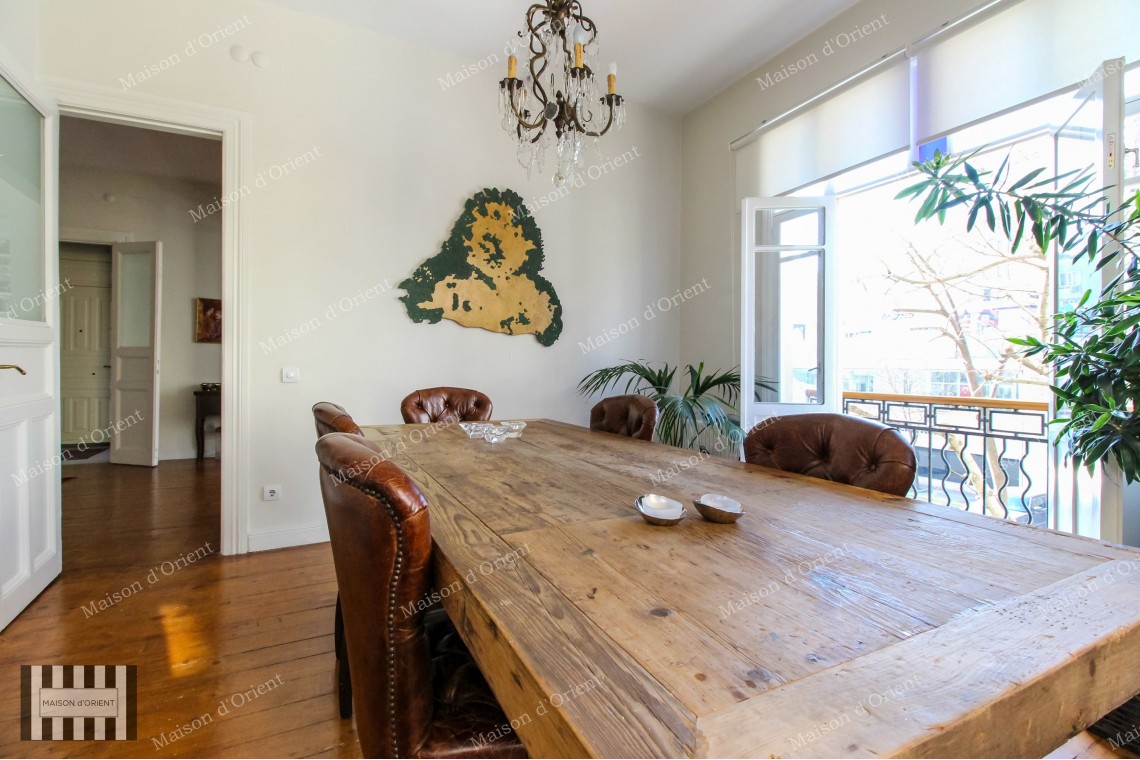 3+1 Flat for Rent in Renovated Building in Cihangir