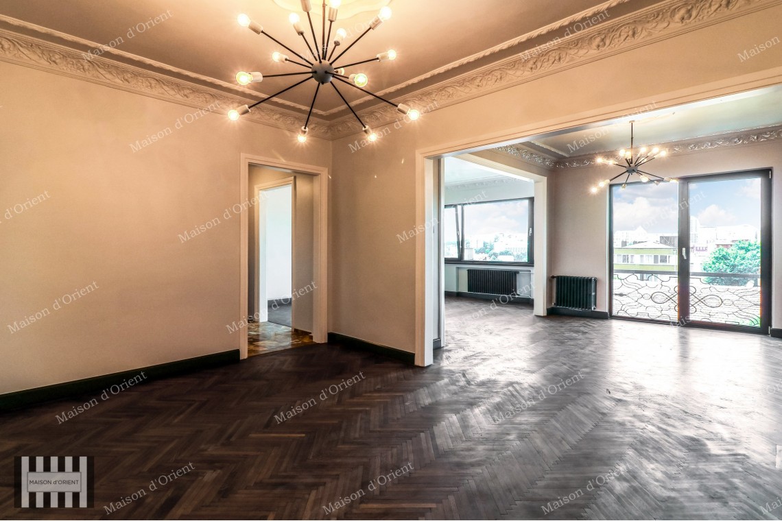 3+1 Historical Flat for Sale in Central Cihangir