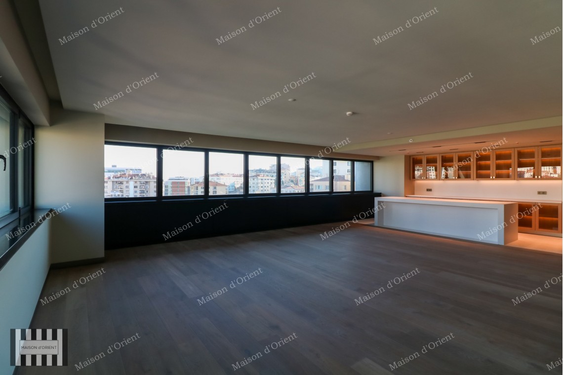 4+1 Residence with Panoramic City View for Sale in Nisantasi