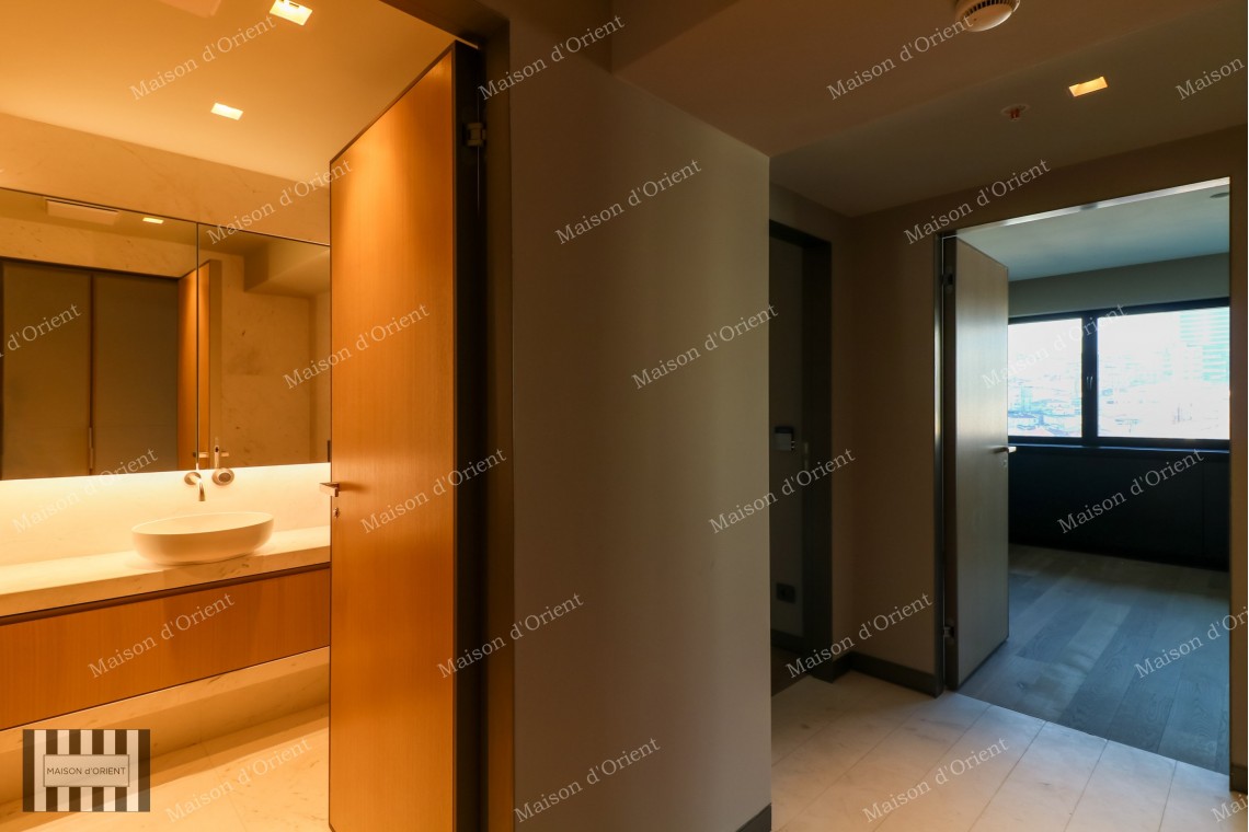 4+1 Residence with Panoramic City View for Sale in Nisantasi