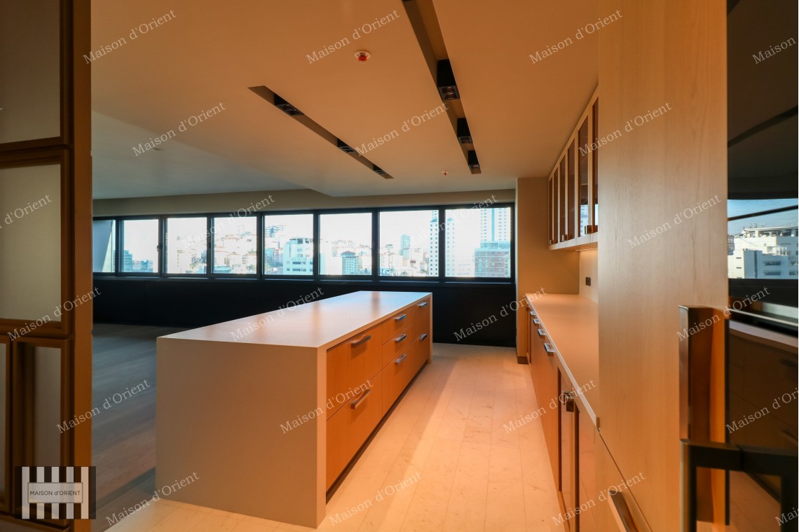 4+1 Residence with Panoramic City View for Sale in Nisantasi