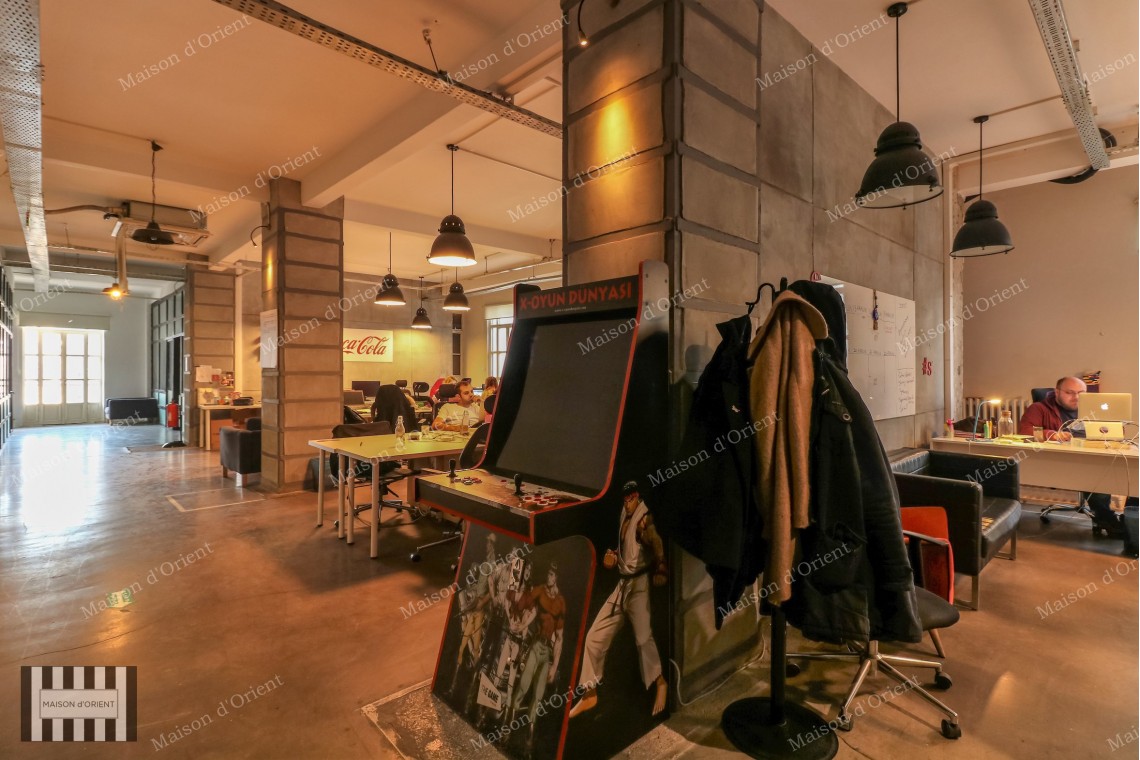 400sqm Office for Rent in Mısır Apartment