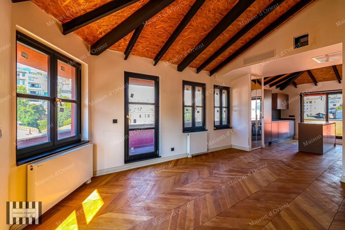 4+1 Duplex for Sale with Terrace and View in Tomtom Gardens