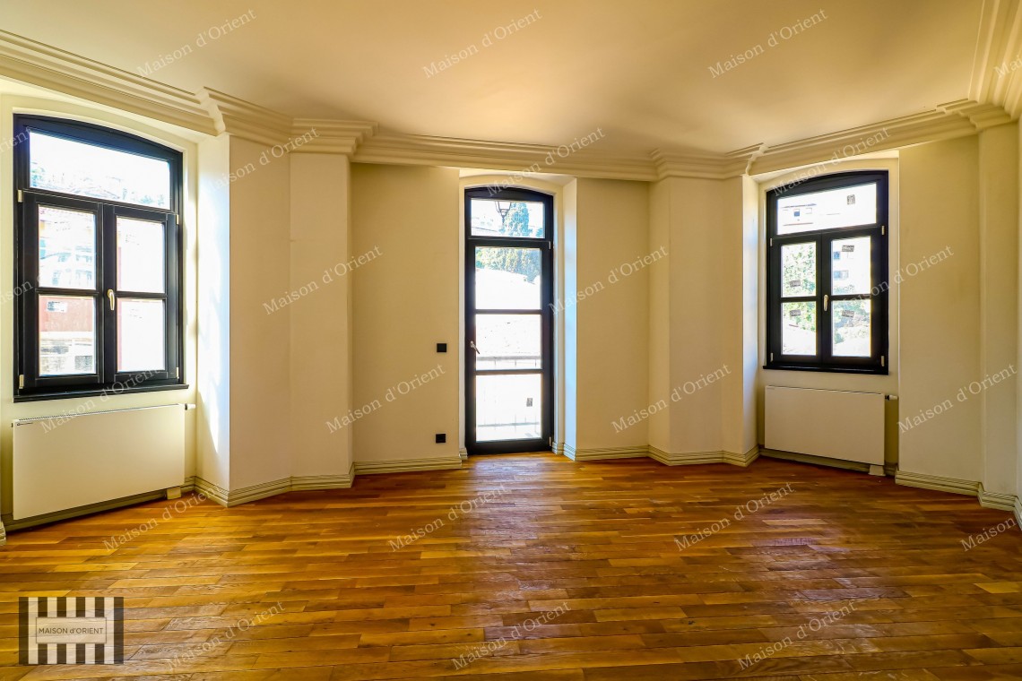4+1 Duplex for Sale with Terrace and View in Tomtom Gardens