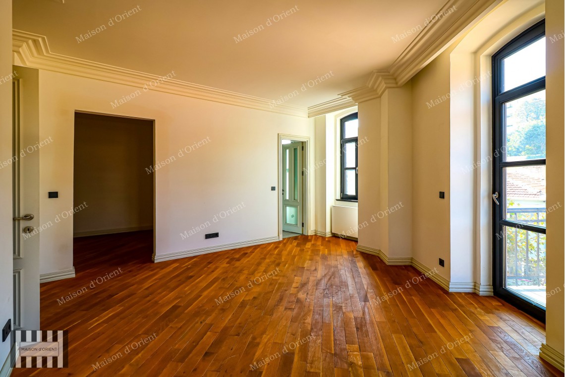 4+1 Duplex for Sale with Terrace and View in Tomtom Gardens