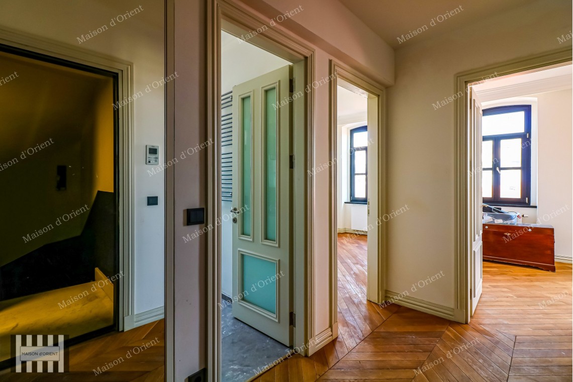 4+1 Duplex for Sale with Terrace and View in Tomtom Gardens