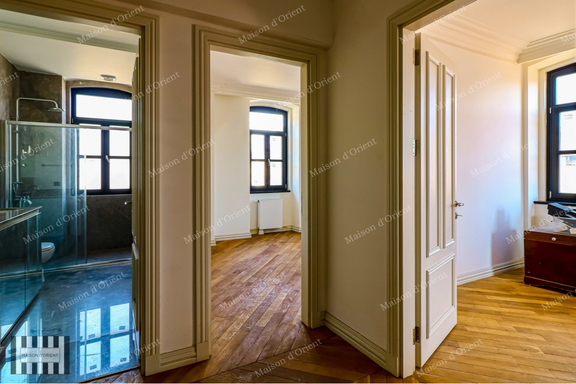 4+1 Duplex for Sale with Terrace and View in Tomtom Gardens