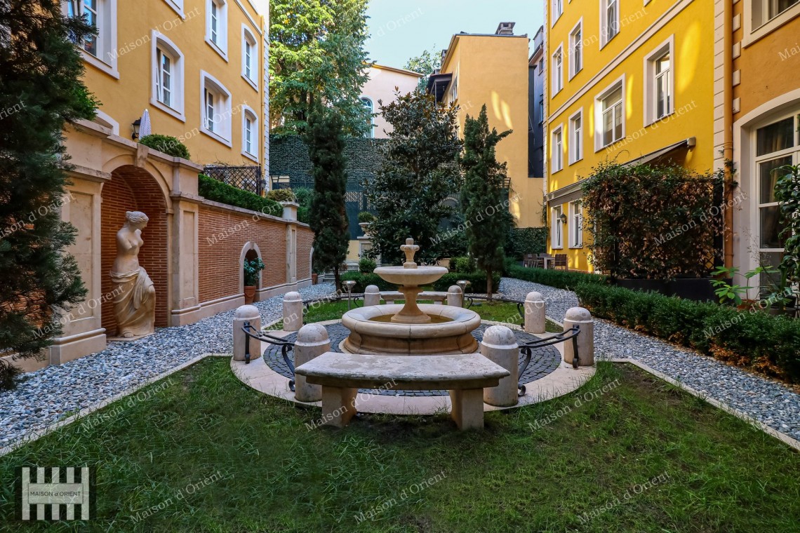 4+1 Duplex for Sale with Terrace and View in Tomtom Gardens