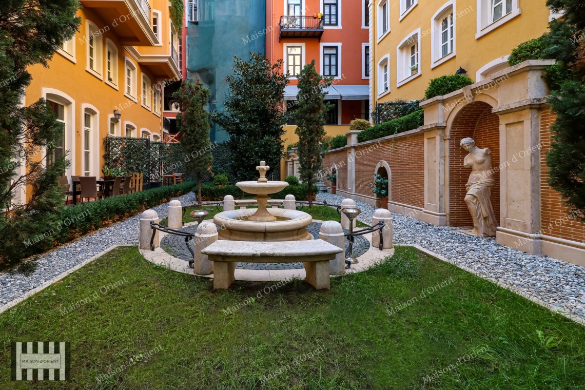 4+1 Duplex for Sale with Terrace and View in Tomtom Gardens