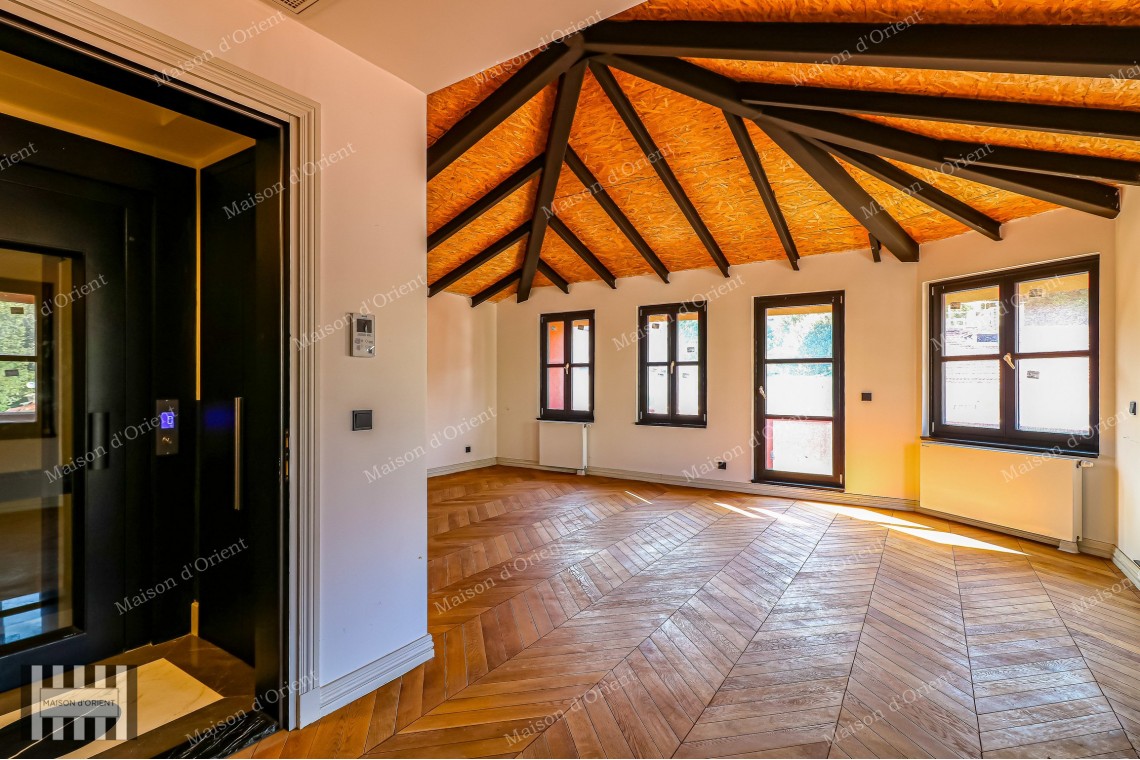 4+1 Duplex for Sale with Terrace and View in Tomtom Gardens