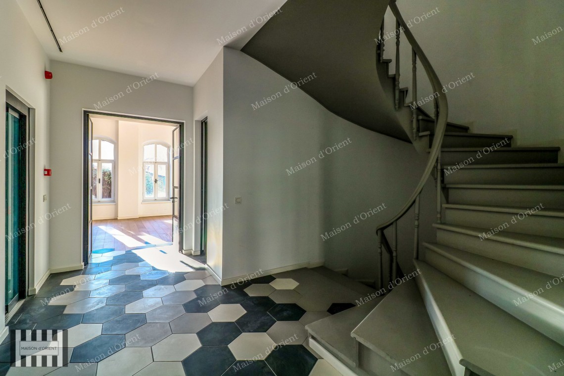 550sqm Villa with Garden for Rent in Akaretler Row Houses