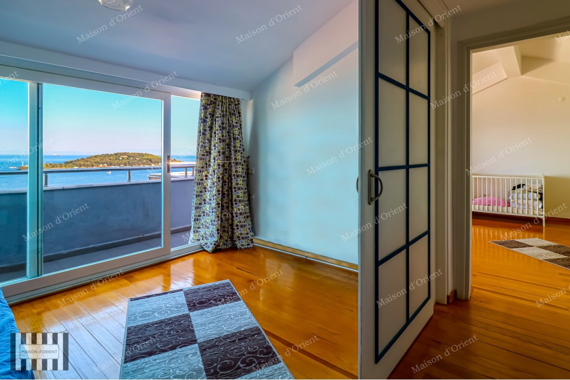 5+1 Duplex Flat for Sale with Terrace and Sea View in Büyükada