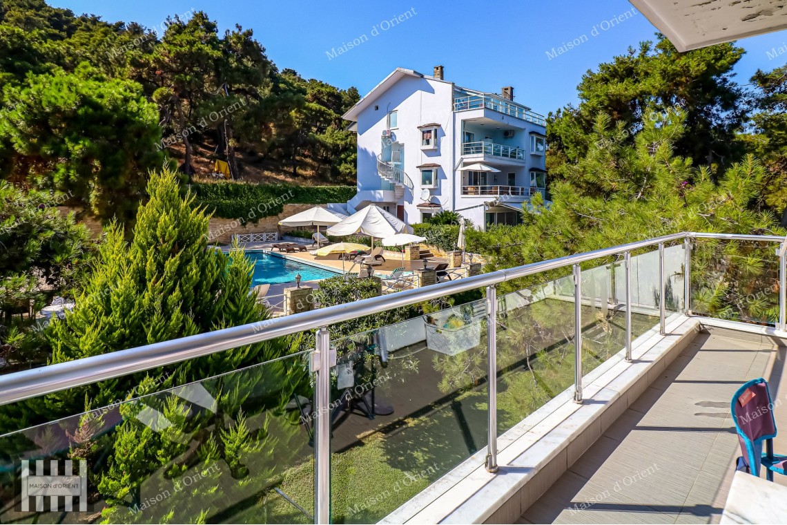 5+1 Duplex Flat for Sale with Terrace and Sea View in Büyükada