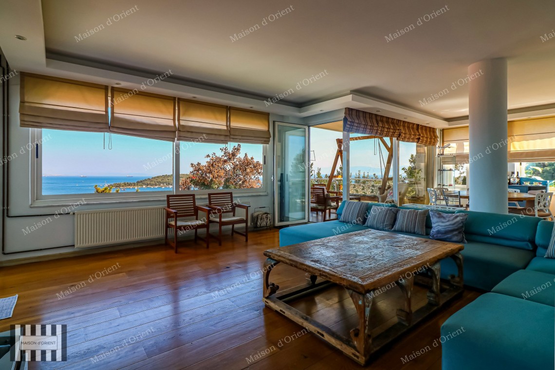 5+1 Duplex Flat for Sale with Terrace and Sea View in Büyükada
