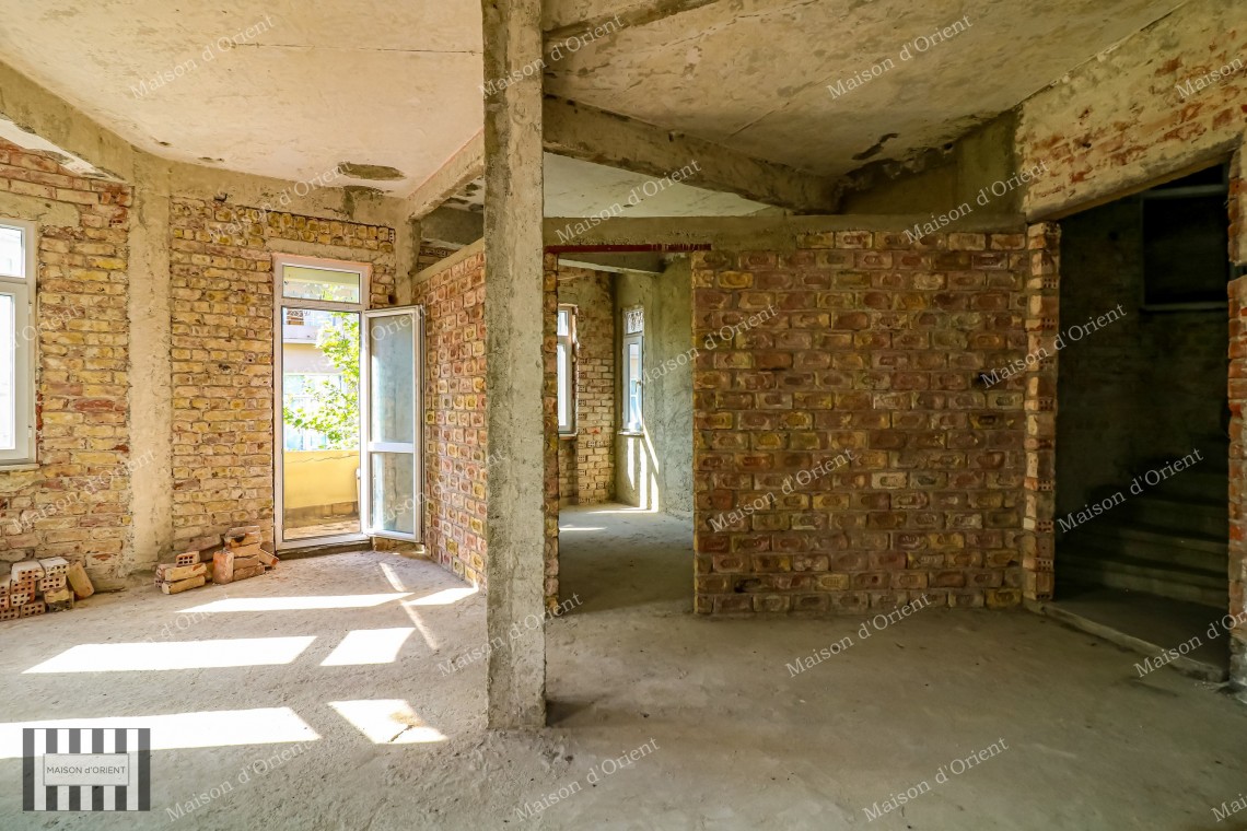 6 Storeys Historical Building for Sale in Central Cihangir