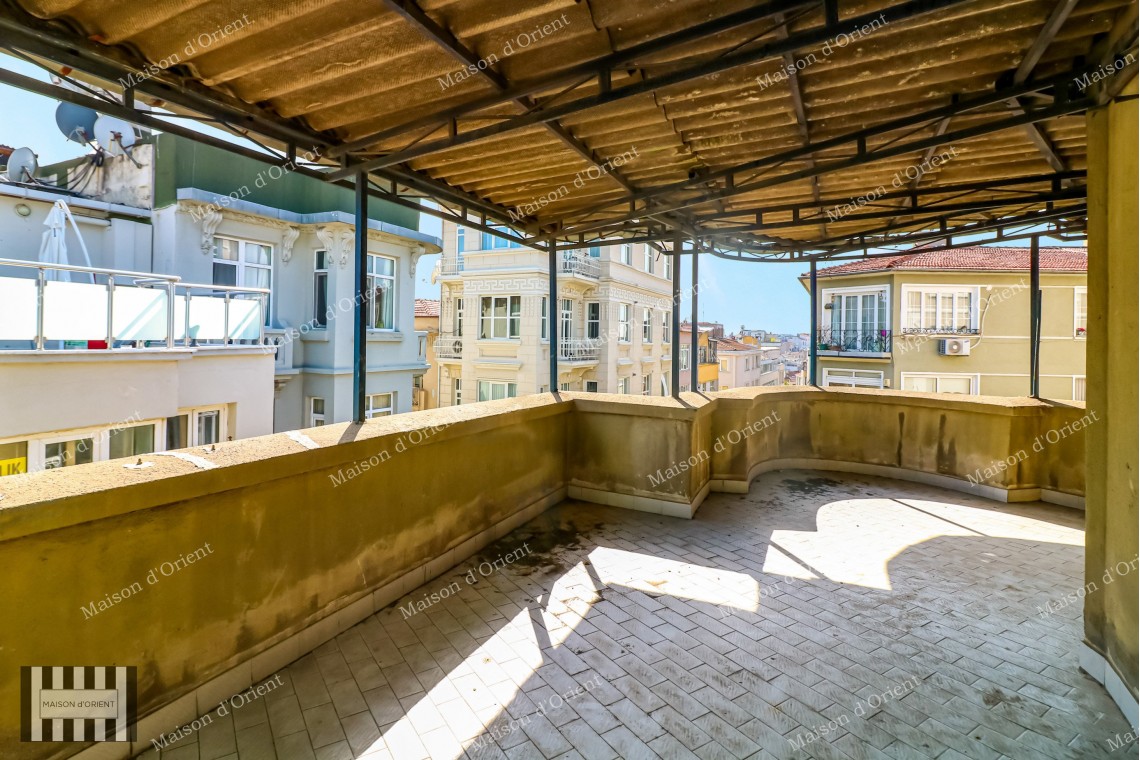 6 Storeys Historical Building for Sale in Central Cihangir