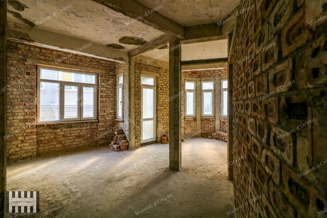6 Storeys Historical Building for Sale in Central Cihangir