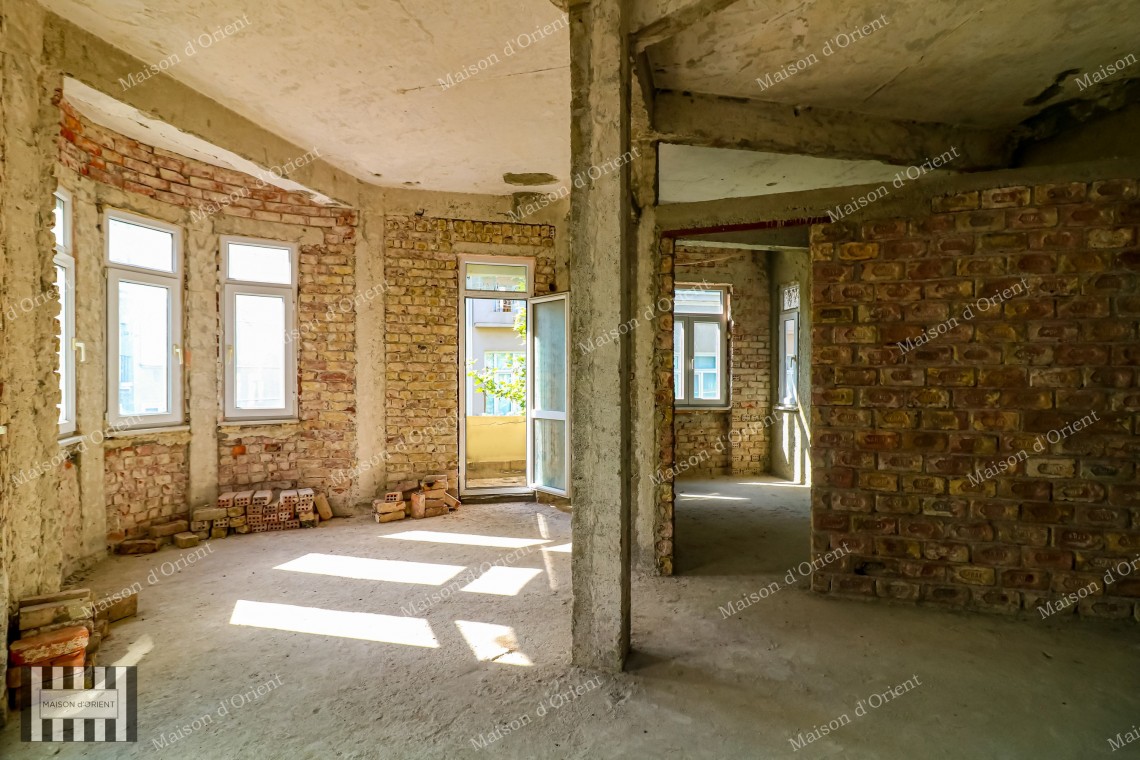 6 Storeys Historical Building for Sale in Central Cihangir
