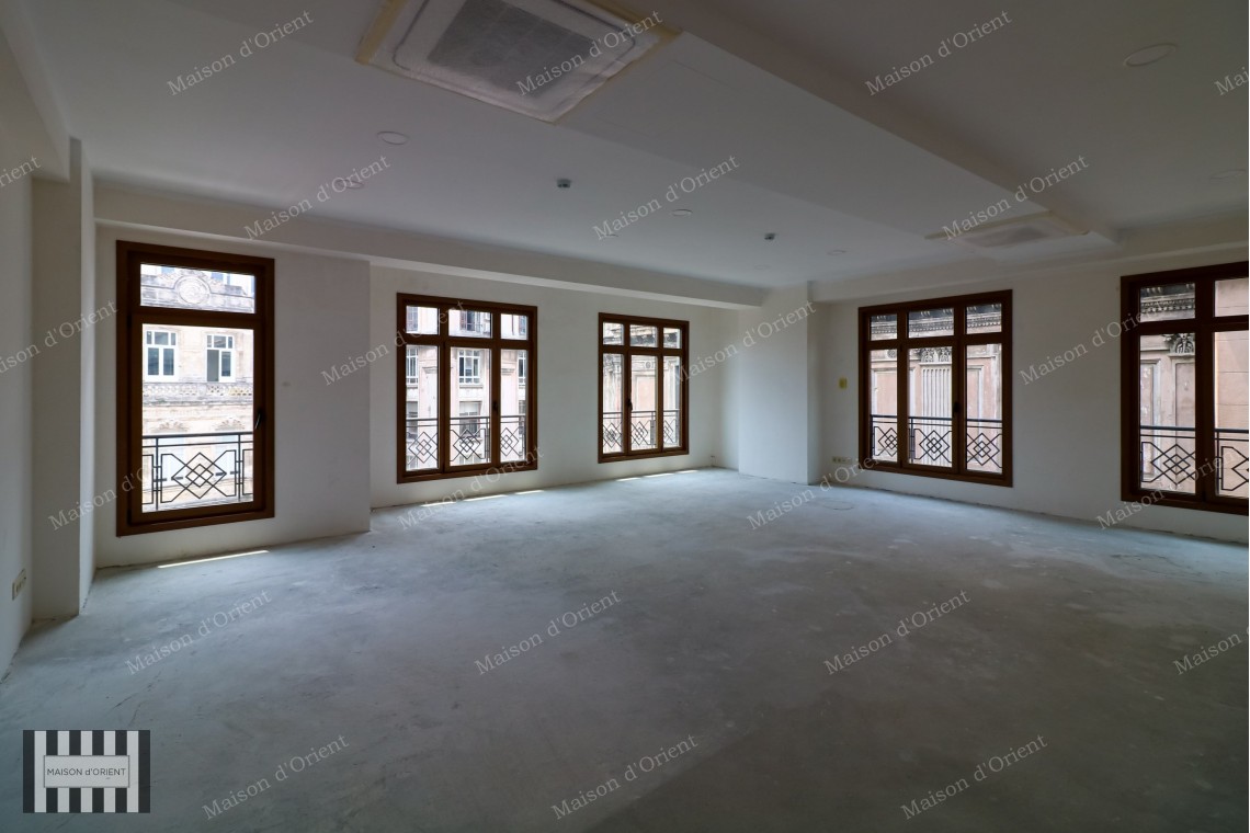 900sqm 5-Storeys Rental Building in Historical Tunel Square