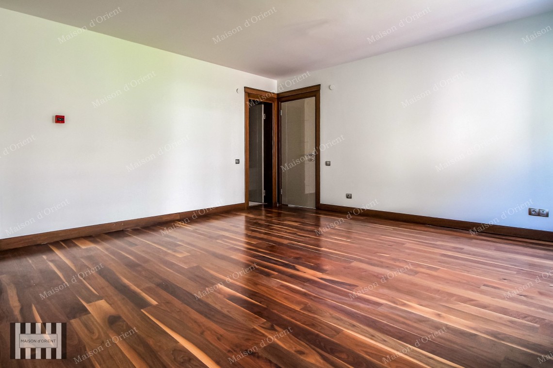 3+1 Flat with Bosphorus View for Rent in Cihangir