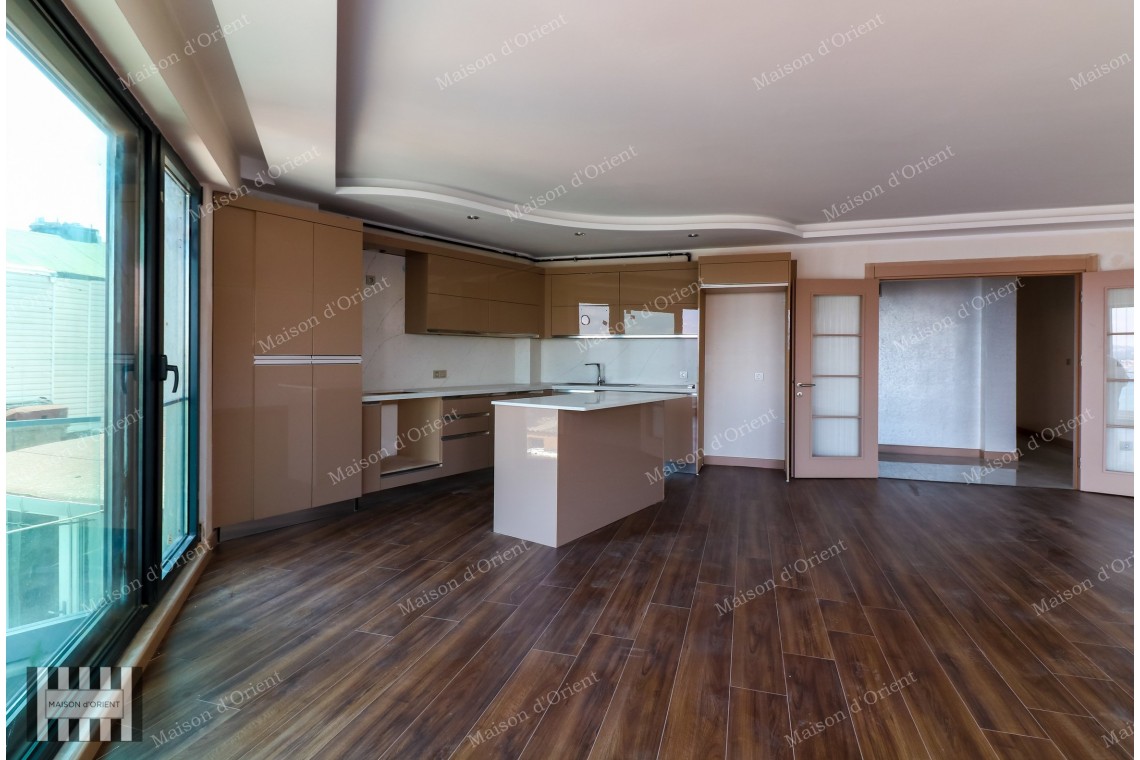 2+1 Rental Flat with Bosphorus View in Cihangir