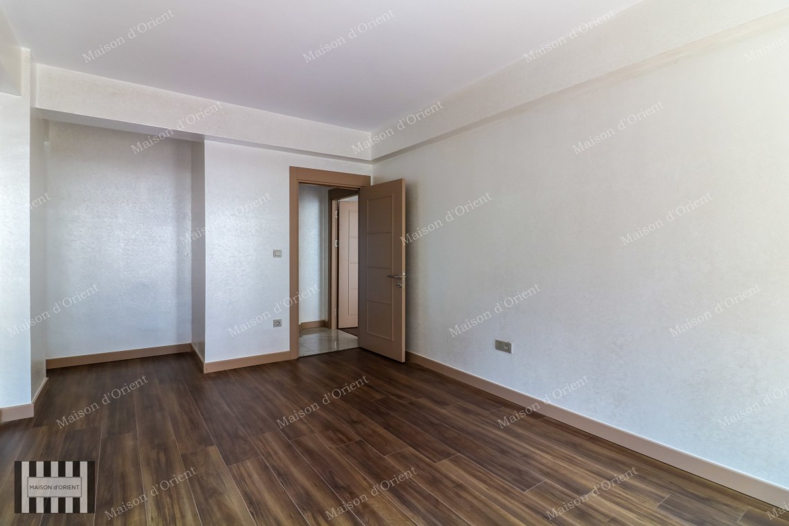 2+1 Rental Flat with Bosphorus View in Cihangir