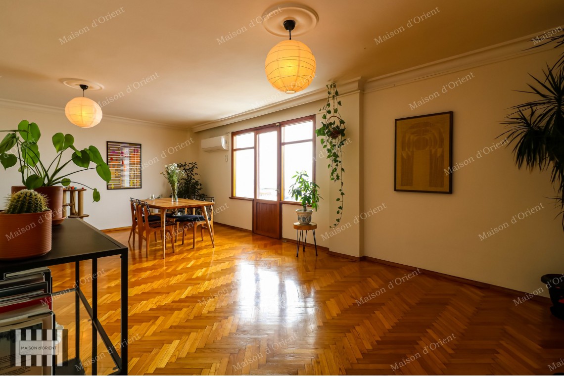 3+1 Rental Flat with Balcony and Bosphorus View in Cihangir
