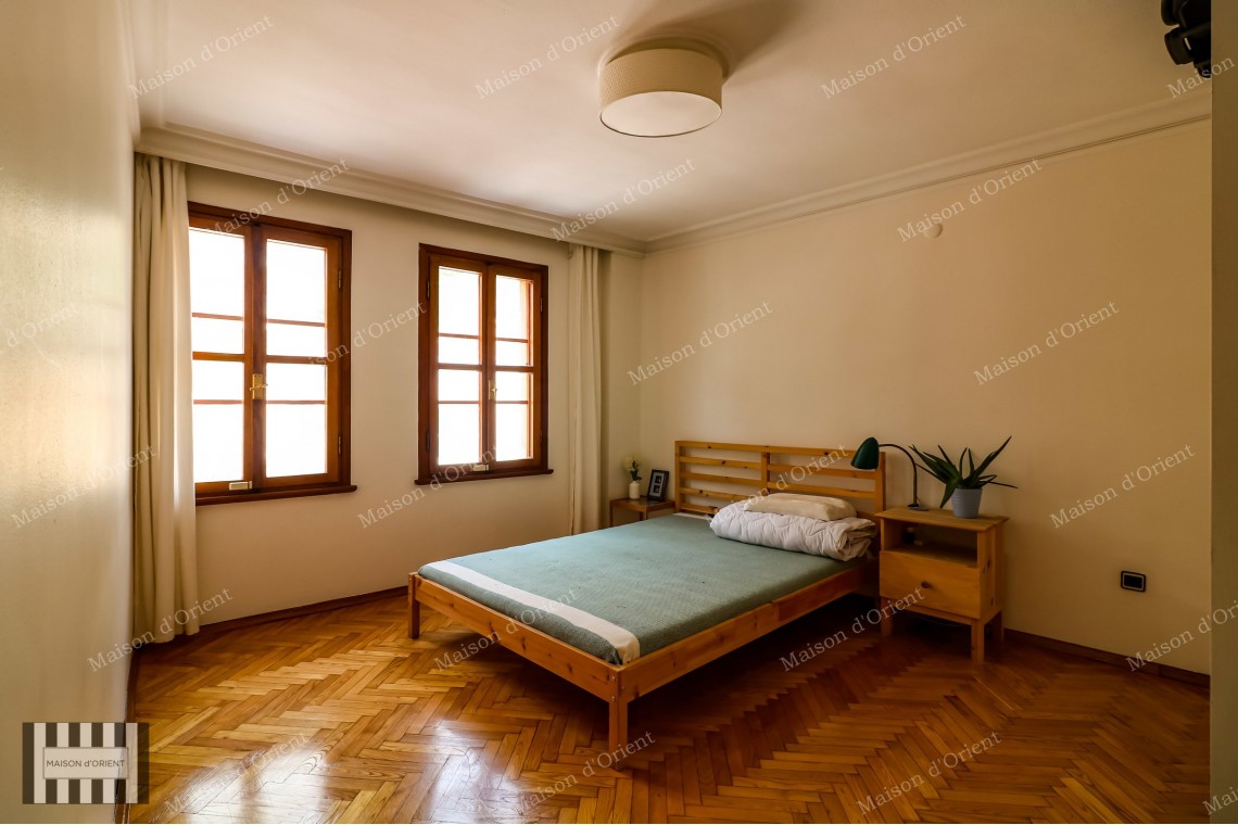 3+1 Rental Flat with Balcony and Bosphorus View in Cihangir
