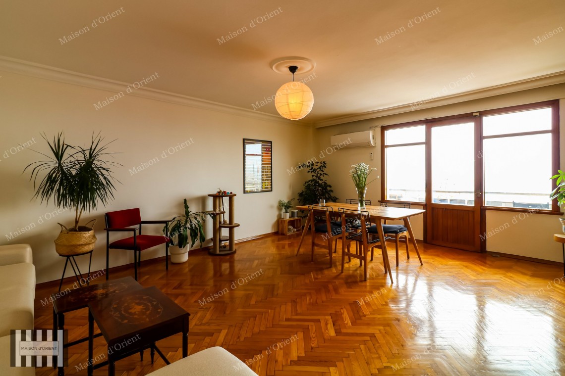 3+1 Rental Flat with Balcony and Bosphorus View in Cihangir