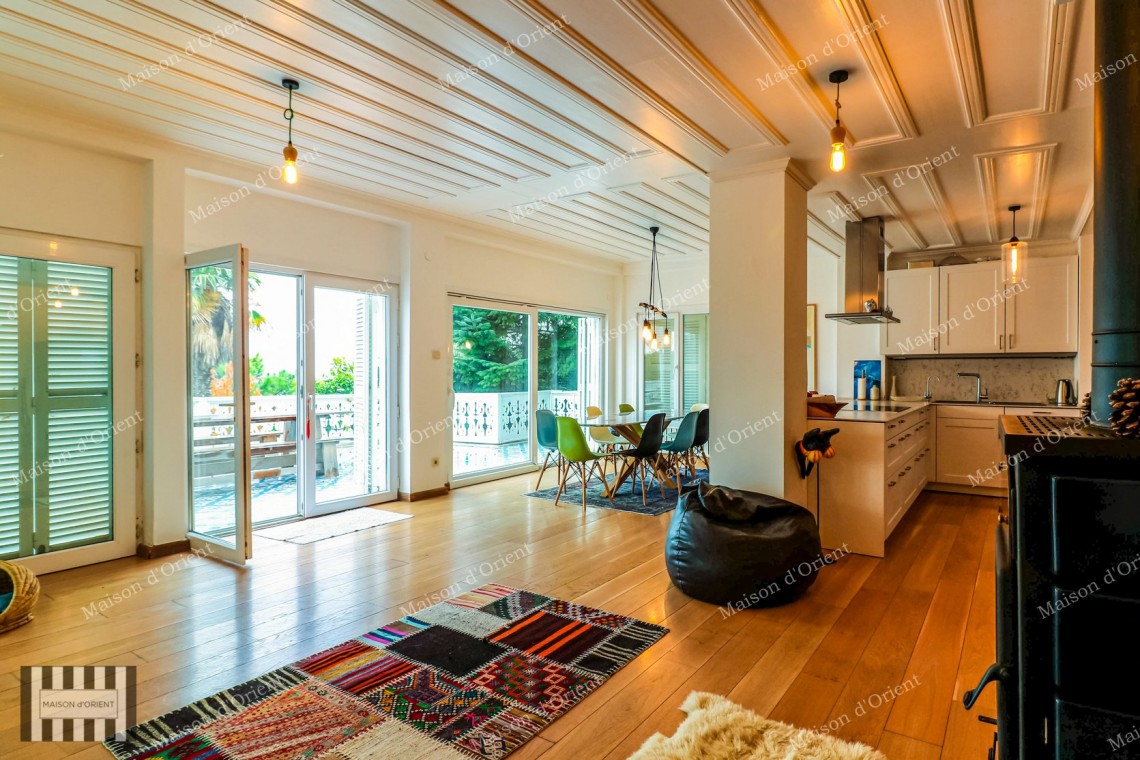 Historical Mansion with Private Dock for Sale in Buyukada