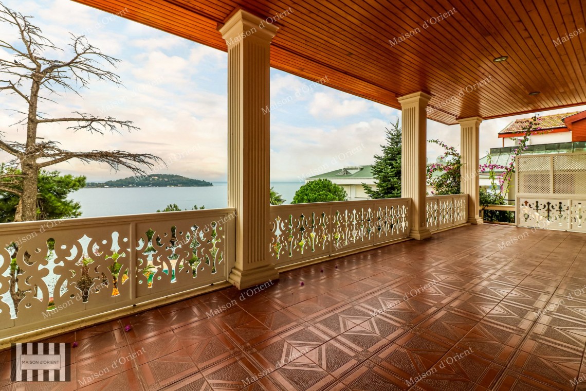 Historical Mansion with Private Dock for Sale in Buyukada