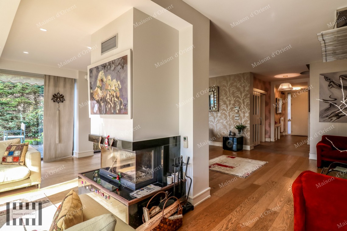 Renovated Triplex Villa for Sale in Cengelkoy Konaklari Compound