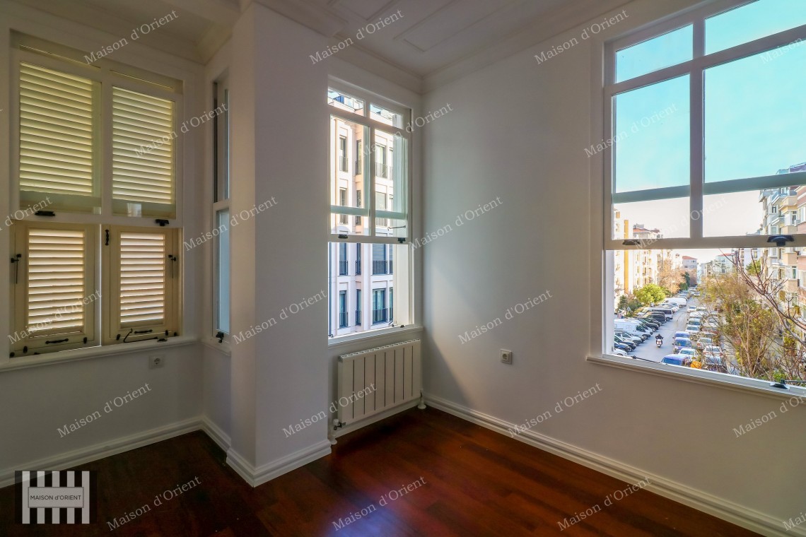 5-Storey Historical Detached House for Sale in Cihangir