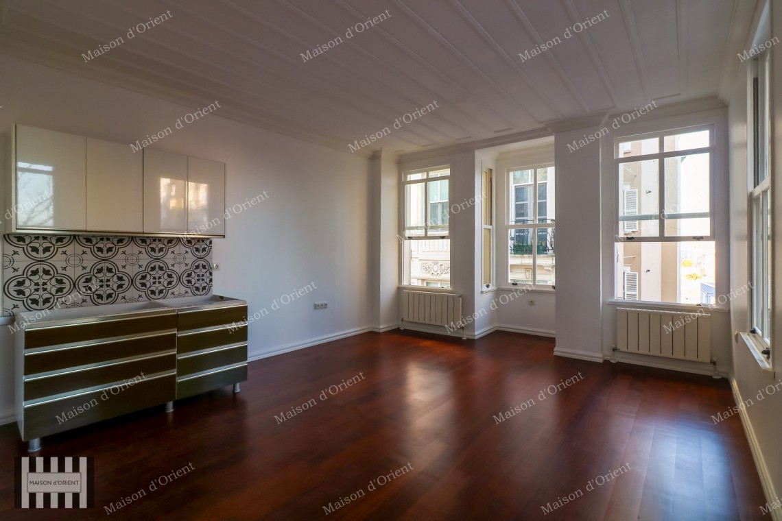 5-Storey Historical Detached House for Sale in Cihangir