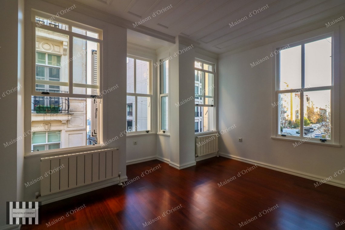 5-Storey Historical Detached House for Sale in Cihangir