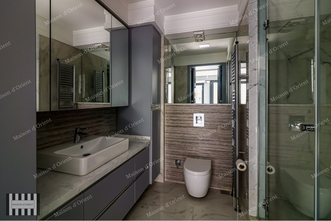 3+1 Flat for Sale in Cihangir Earthquake Proof New Building