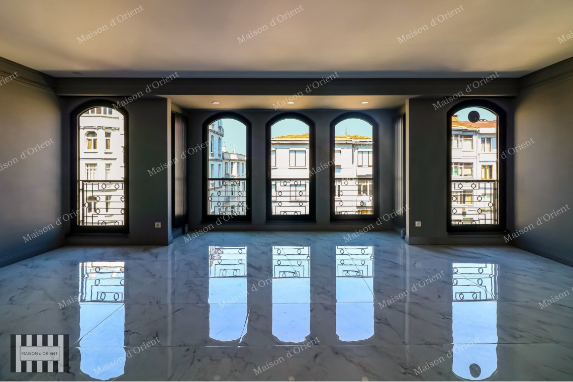 3+1 Flat for Sale in Cihangir Earthquake Proof New Building
