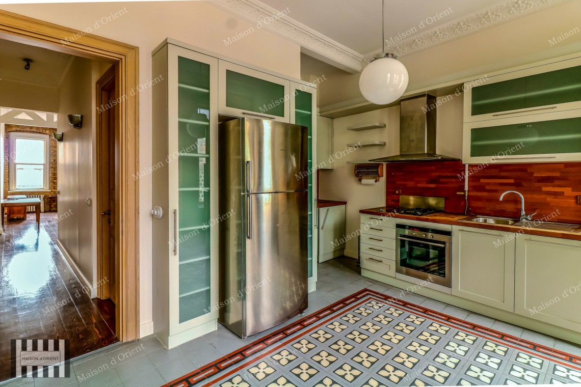 2+1 Duplex with Bosphorus View for Rent in Galata