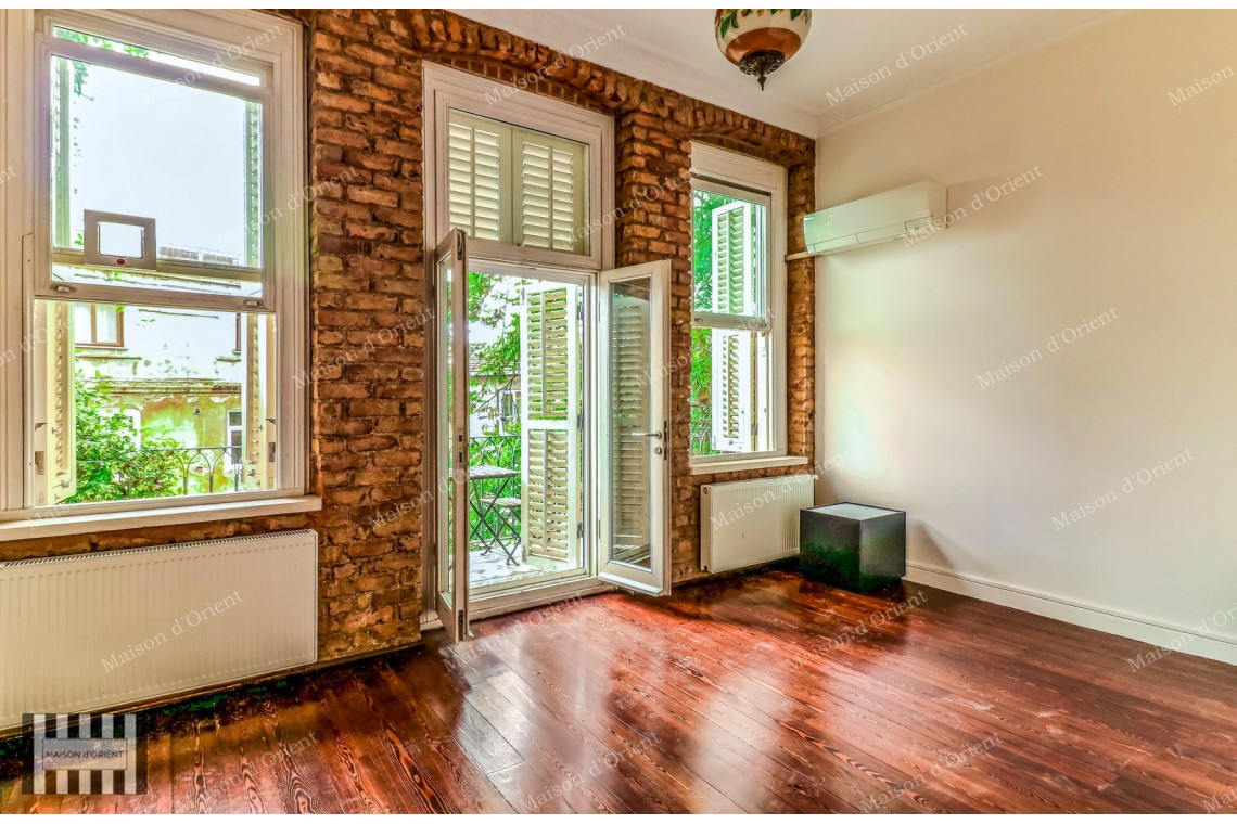 2+1 Duplex with Bosphorus View for Rent in Galata