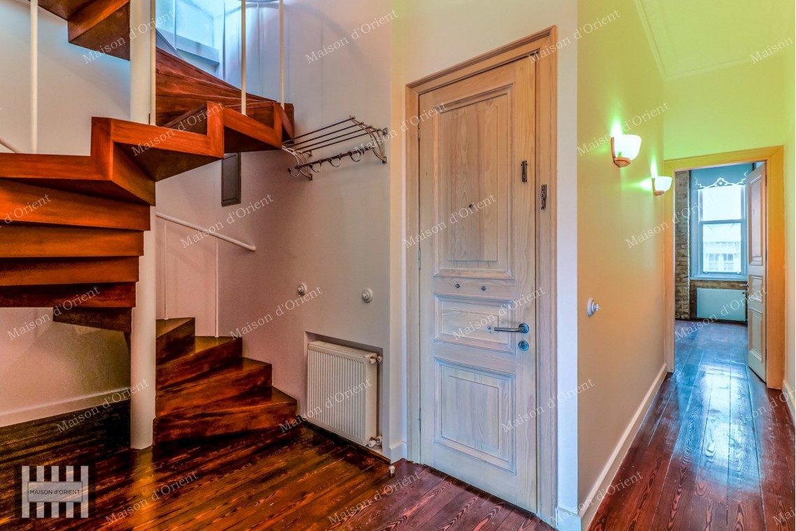 2+1 Duplex with Bosphorus View for Rent in Galata