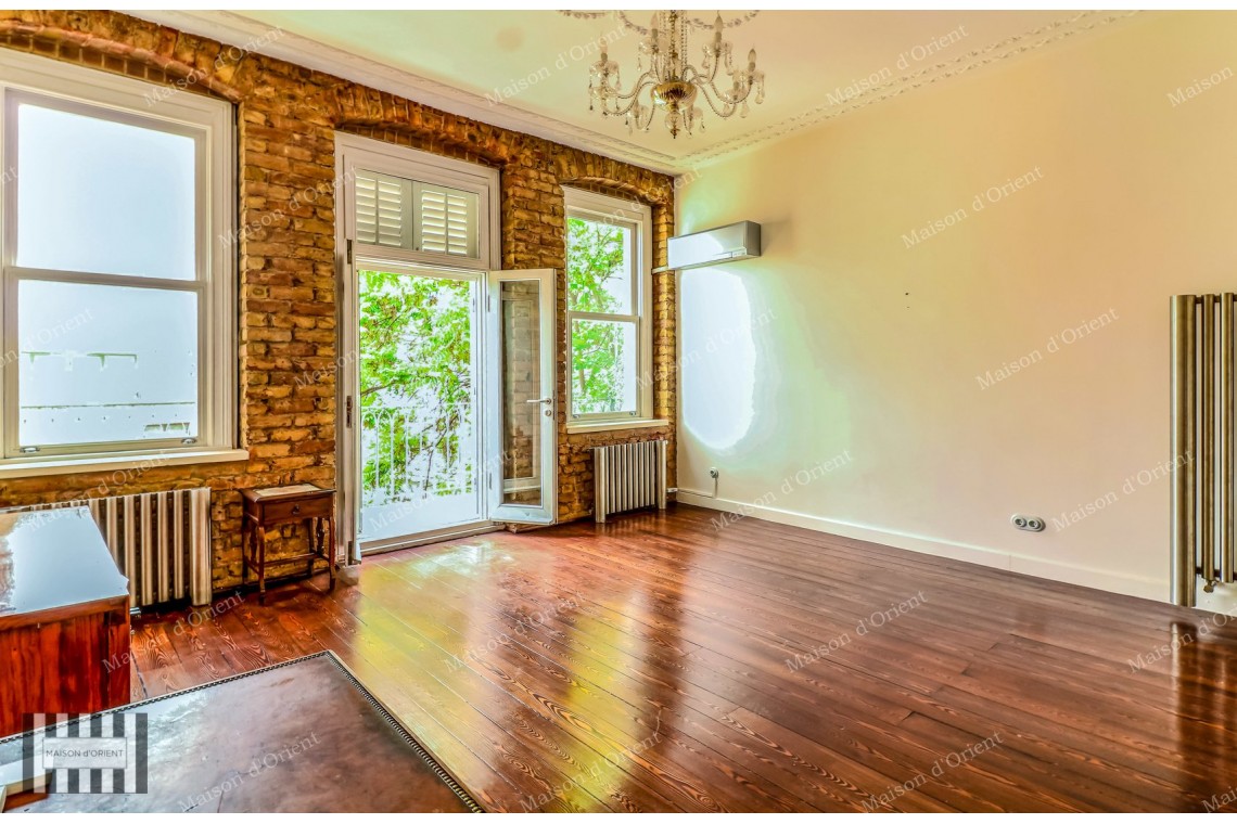 2+1 Duplex with Bosphorus View for Rent in Galata