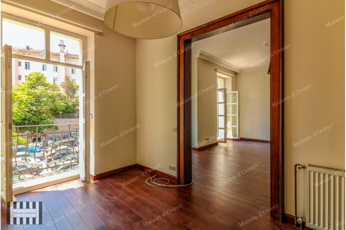 Duplex with Terrace for Rent in Cihangir Pamir Bey Building