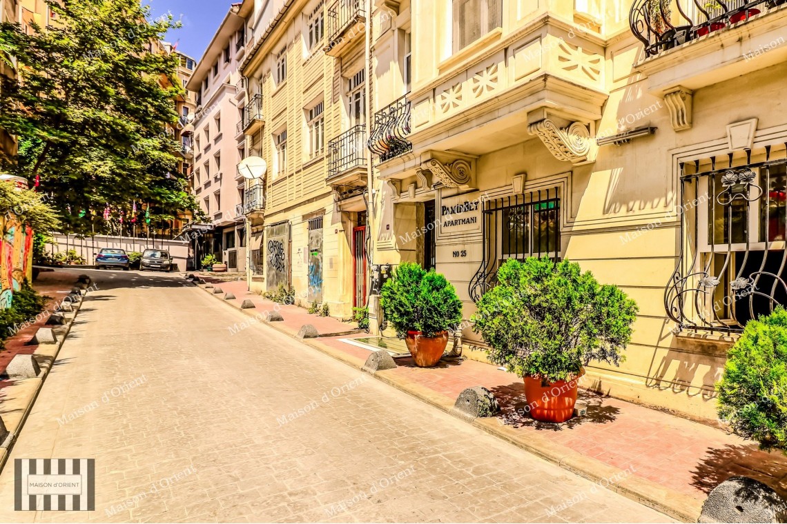 Duplex with Terrace for Rent in Cihangir Pamir Bey Building