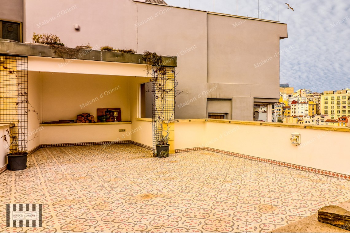 Duplex with Terrace for Rent in Cihangir Pamir Bey Building