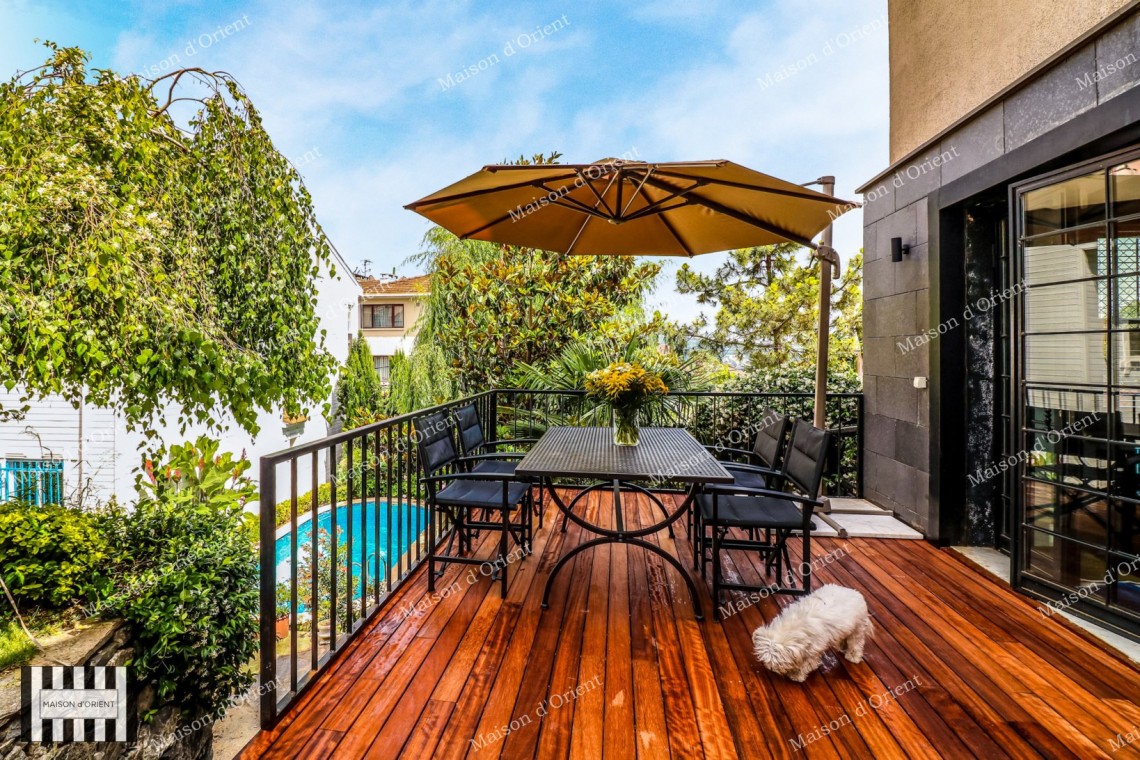 Villa with Private Garden and Pool for Rent in Emirgan