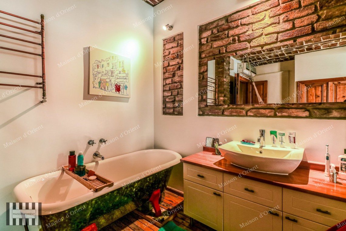 Flat for Rent in Historical Alaaddin Building