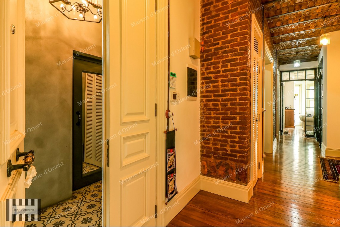 Flat for Rent in Historical Gravier Building