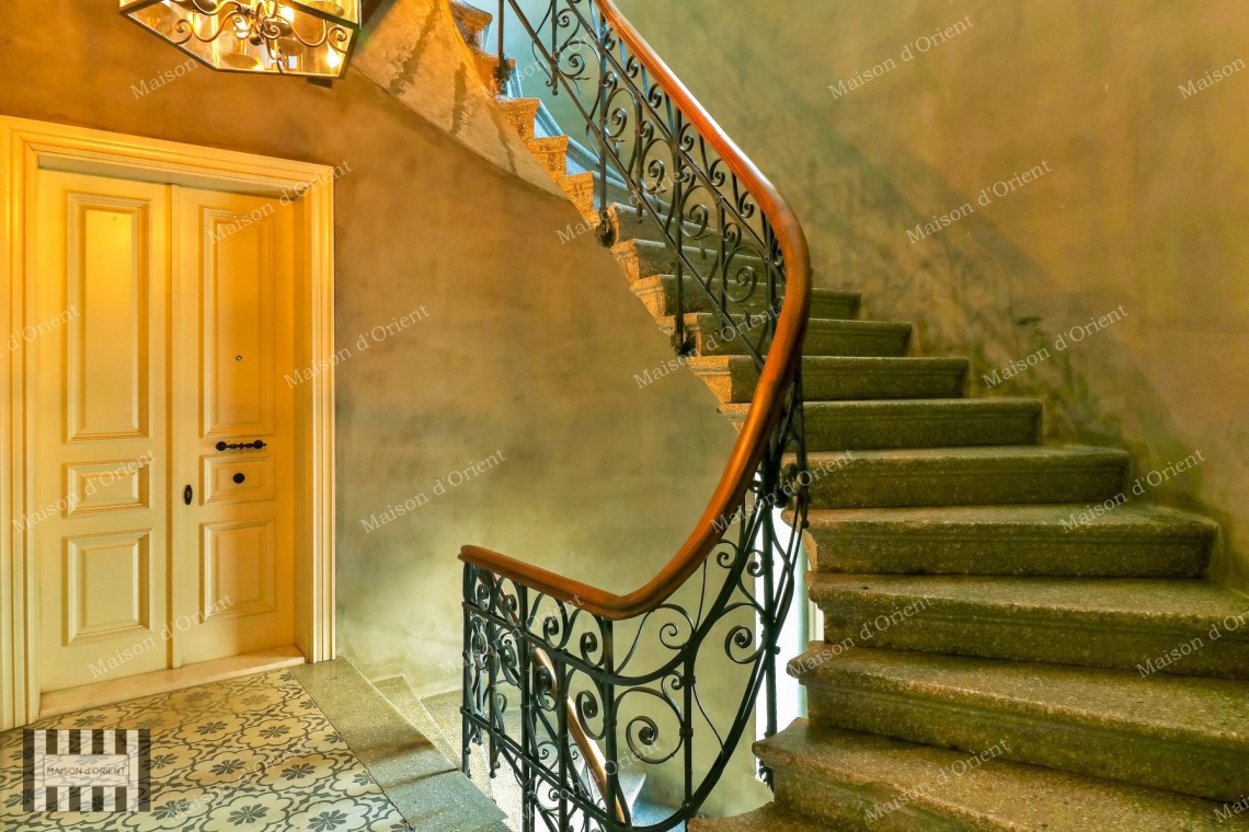 Flat for Rent in Historical Gravier Building
