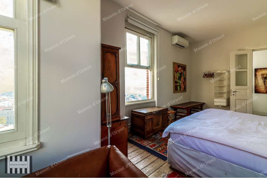 Flat for Rent with Bosphorus View in Galata